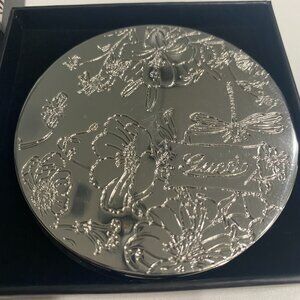 Gucci Flora Double Mirror Compact in SILVER